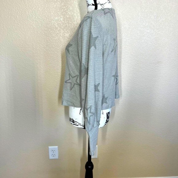 Pink Rose grey top waffle knit star Long sleeve crop top size M coastal Cozie - Picture 8 of 9